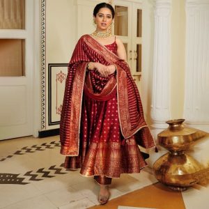 Indo-Mughal Look